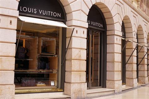 louis vuitton or christian dior|Dior vs Louis Vuitton.